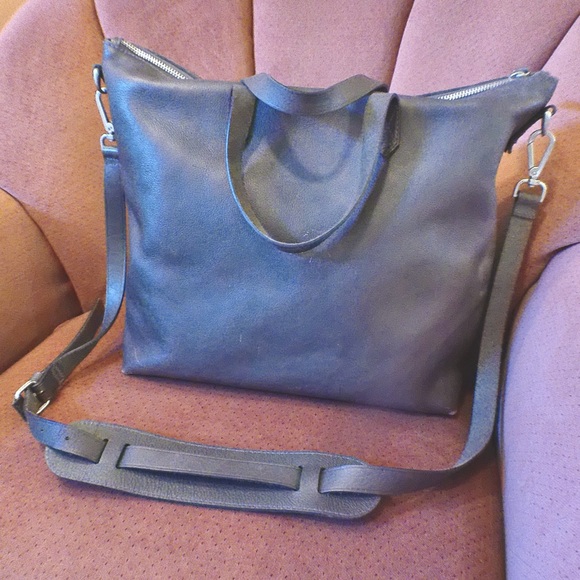 Madewell Large Genuine Leather Charcoal Gray Messenger Bag. - Picture 1 of 2